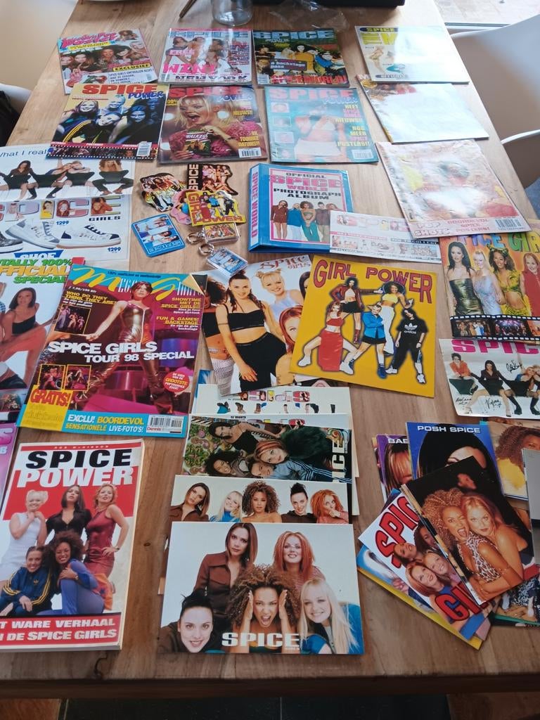 Lot Spice Girls artikelen,foto's,tijdschriften,.., Enlèvement ou Envoi