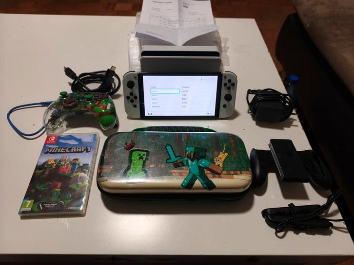 Switch oled + valisette + manette + jeux + facture ., Games en Spelcomputers, Spelcomputers | Nintendo Switch, Switch OLED, Ophalen of Verzenden