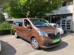 Renault Trafic Passenger grand confort 8 plaatsen, Auto's, Renault, Voorwielaandrijving, Euro 5, Zwart, 2500 kg