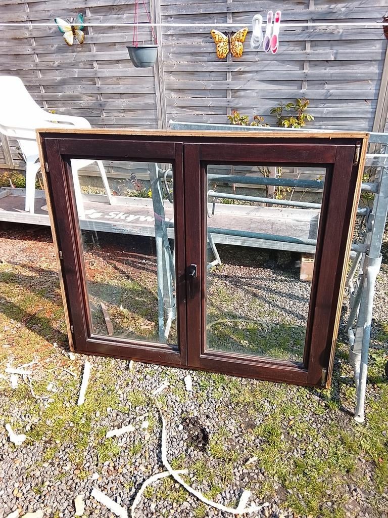 Gratis Hout ram enkelglas afmetingen 129 H X 113 B, Ophalen, Hout