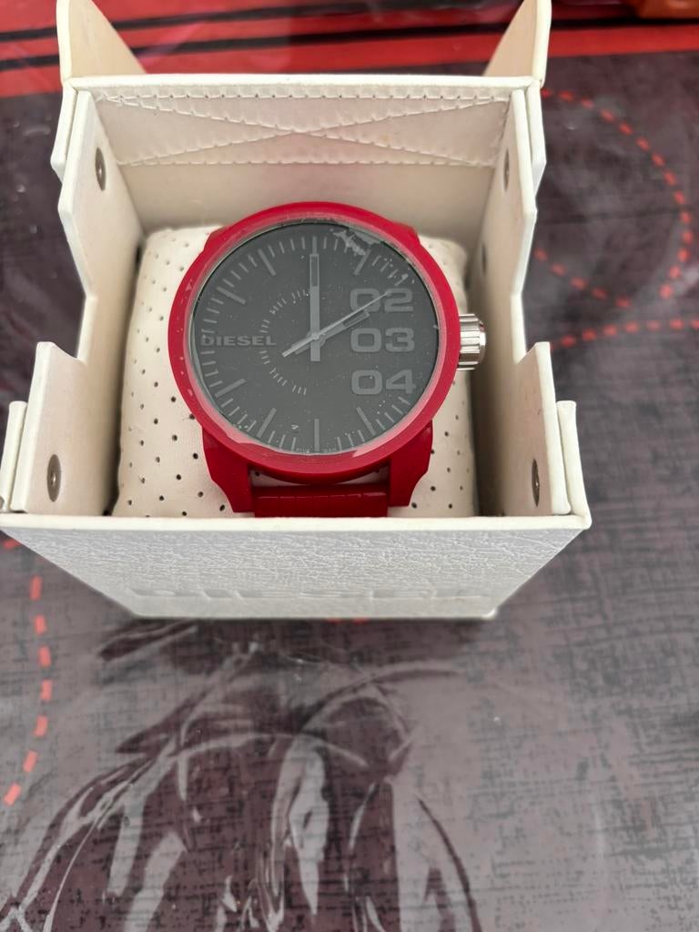 Montre Diesel, Montre-bracelet, Autres marques, Comme neuf, Enlèvement