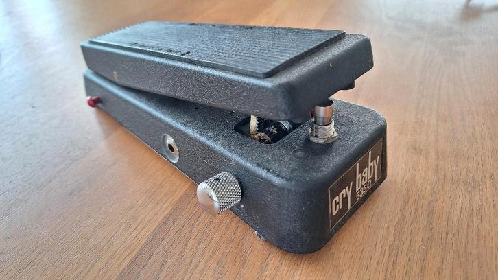 Cry Baby 535Q, Muziek en Instrumenten, Effecten, Zo goed als nieuw, Wah Wah, Ophalen of Verzenden