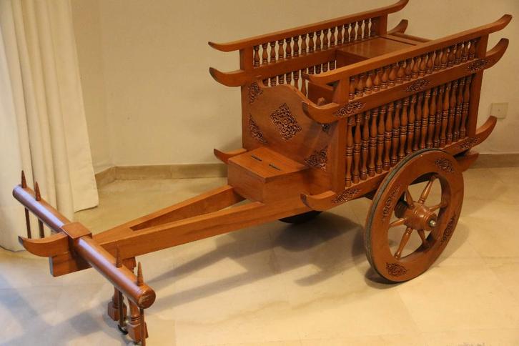 Unieke Thaise Ossekar – Lanna stijl – Massieve Teak, Huis en Inrichting, Tafels | Salontafels, Zo goed als nieuw, 75 cm of meer