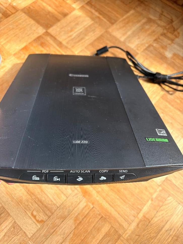 Scanner Canon Lide 220, Computers en Software, Scanners, Zo goed als nieuw, Flatbedscanner, MacOS, Windows, Linux, Ophalen