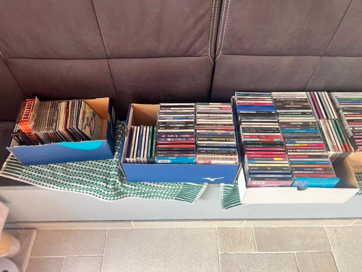 300 CD, CD & DVD, CD | Pop, Utilisé, 2000 à nos jours, Coffret, Enlèvement