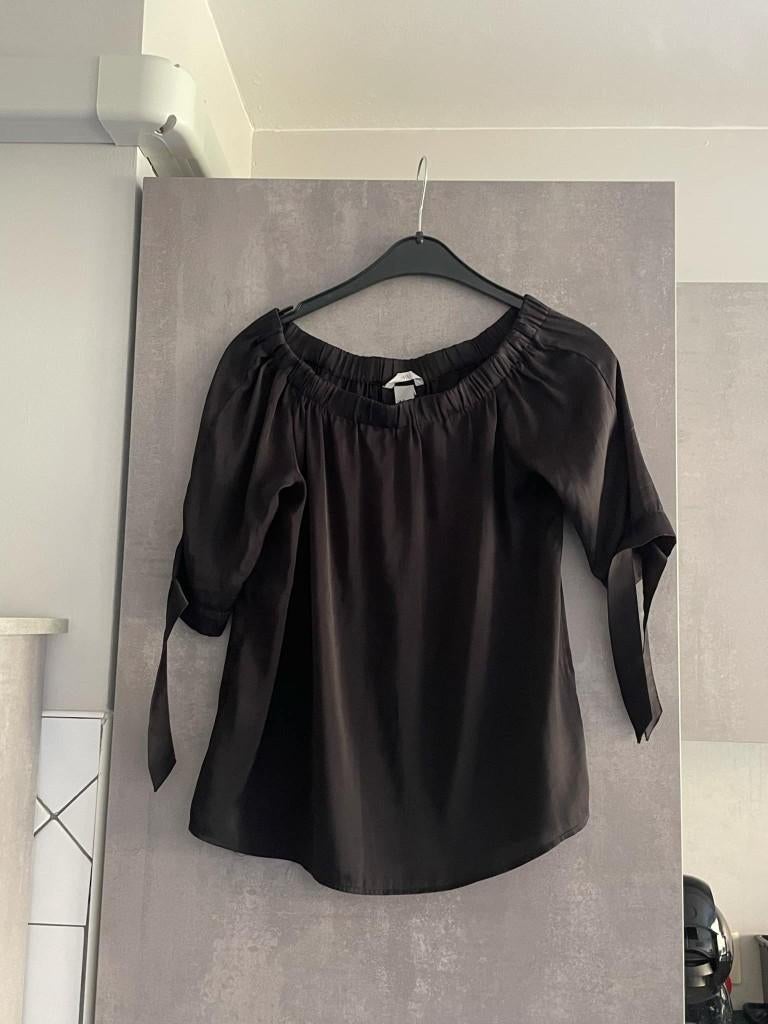 BLOUSE noire satinée S, Vêtements | Femmes, Blouses & Tuniques, H&M, Enlèvement ou Envoi, Taille 36 (S), Comme neuf