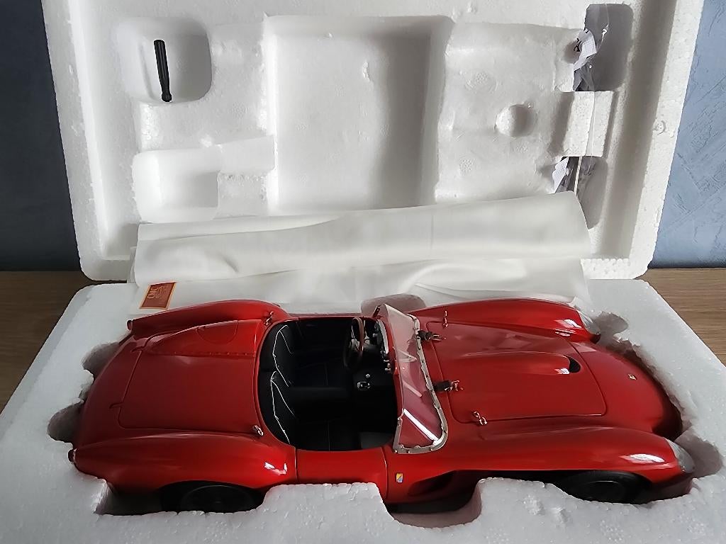 Ferrari 250 Testa Rossa uit 1958 1/18, Ophalen, Nieuw, Auto, Overige merken