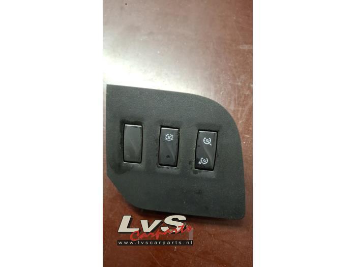 Schakelaar (diversen) van een Renault Master, Auto-onderdelen, Dashboard en Schakelaars, Renault, Gebruikt, 3 maanden garantie
