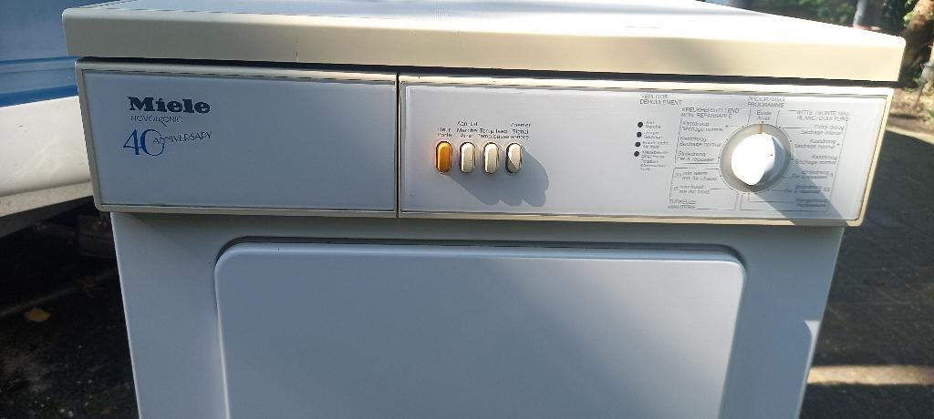 Droogkast moele, Ophalen