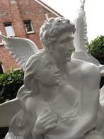 Groot engelen tuinbeeld uit Gietijzer vervaardigd, Ophalen, Zo goed als nieuw