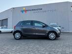 Toyota Yaris incl 1 jaar garantie, Auto's, Voorwielaandrijving, Stof, 4 cilinders, https://public.car-pass.be/vhr/890509f9-9eed-42db-aeaf-6739b5b57fbf