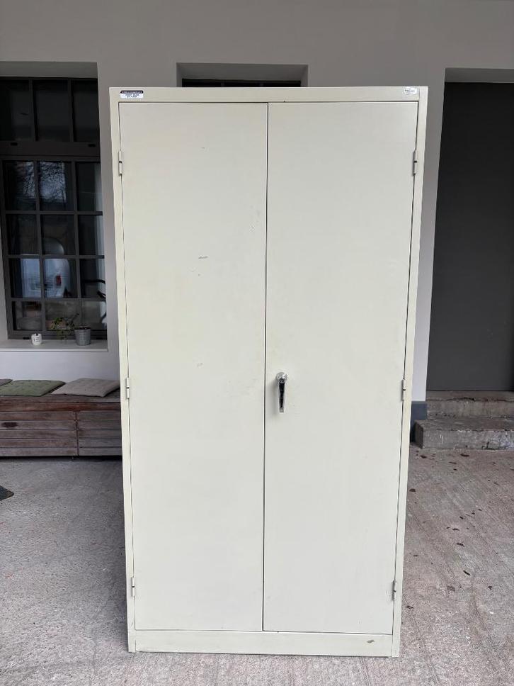 Metalen Klasseur kast., Maison & Meubles, Armoires | Armoires à porte coulissante & Armoires à archives, Utilisé, 150 à 200 cm