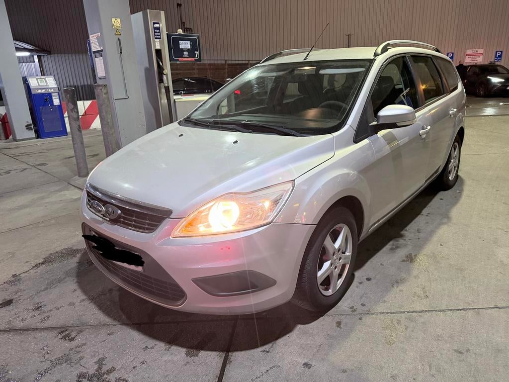 J'ai mon moteur Ford Focus 1.6 diesel de l'année 2009, Focus, Argent ou Gris, Achat, Boîte manuelle