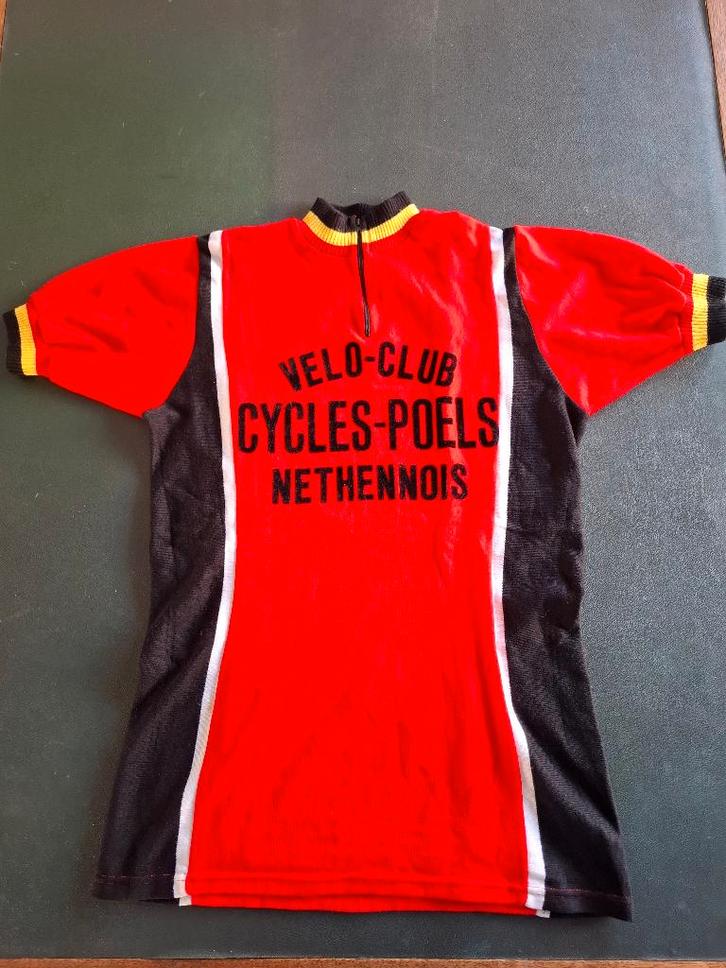 koerstruitje wielertrui retro velo club nethennois rood, Fietsen en Brommers, Fietsaccessoires | Fietskleding, Gebruikt, Bovenkleding