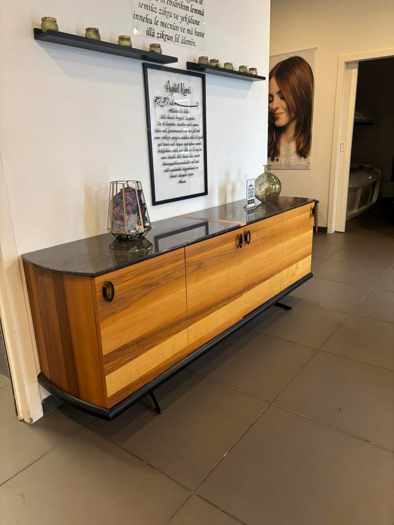 Dressoir met marmer en massief eık tafel met 6 stoelen, Huis en Inrichting, Ophalen, Zo goed als nieuw