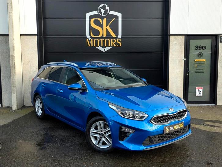 CEED SW 1.4i Cuir GPS Camera LaneA Carplay Carpass Garantie, Autos, Kia, Entreprise, Achat, (Pro) Cee d, ABS, Caméra de recul