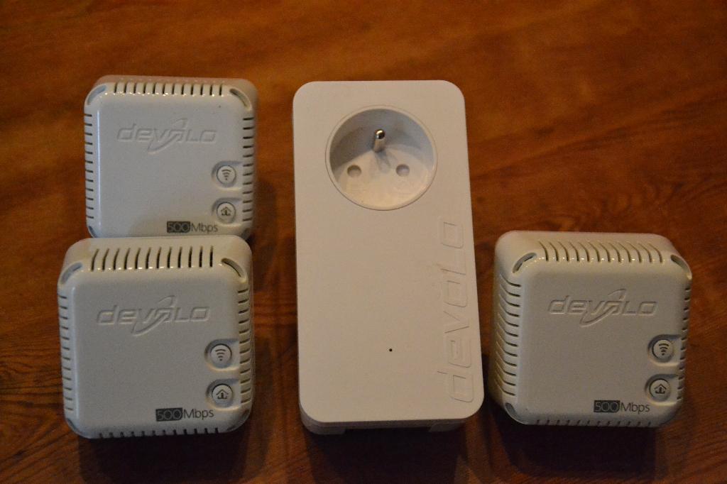 Devolo 550 + 3 Dlan 500 WiFi, Computers en Software, Powerlines, Gebruikt, Ophalen of Verzenden