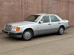 Mercedes 200e w124 oldtimer, Auto's, 200-Serie, Handgeschakeld, Berline, Particulier