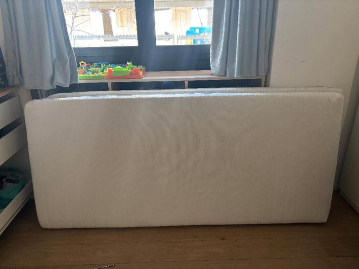 Matelas pour enfants gratuits - 2 pièces - 90x200 cm, Enfants & Bébés, Chambre d'enfant | Linge de lit, Utilisé, Autres types