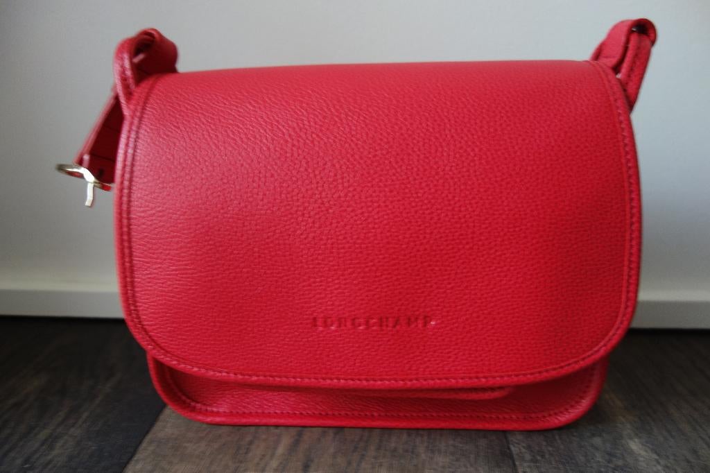 Petit sac à rabat "Le Foulonné" medium rouge "LONGCHAMP", Envoi, Utilisé, Rouge