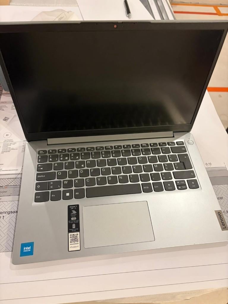 Laptop Lenovo, Computers en Software, Ophalen, Zo goed als nieuw, Azerty, 128 GB