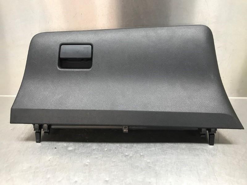 COMPARTIMENT A GANTS Toyota Yaris III (P13), Utilisé, Toyota