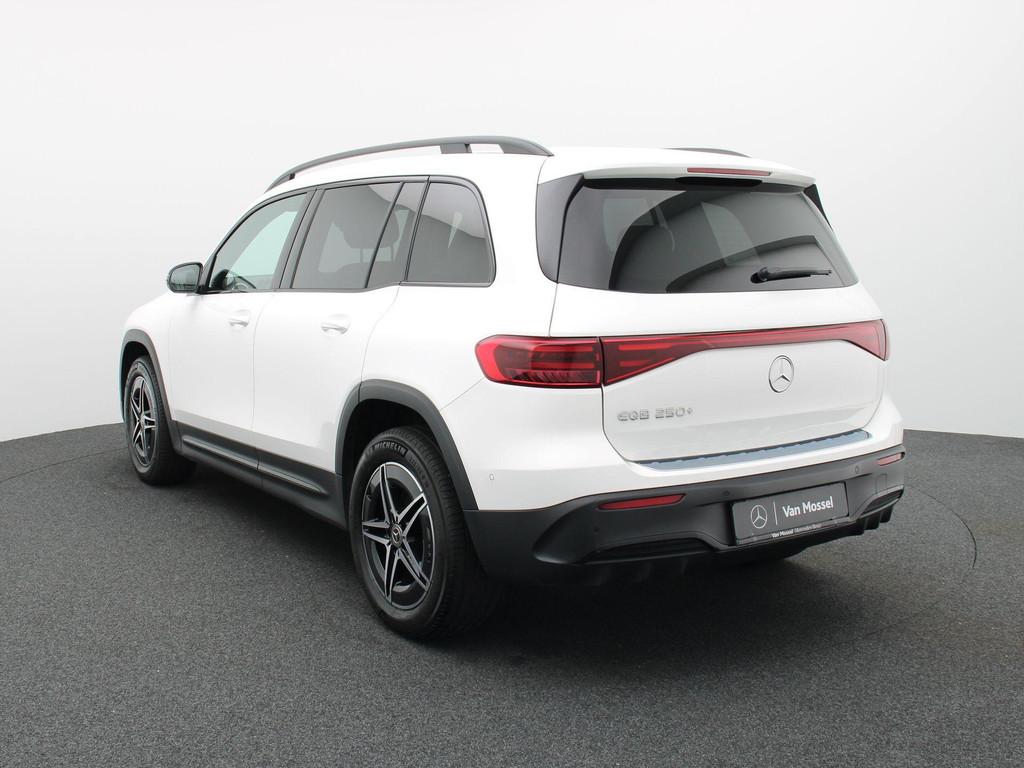 Mercedes-Benz EQB 250+ AMG Line + 7 ZITPLAATSEN + CARPLAY +, Auto's, Stof, Wit, 5 zetels, 5 deurs