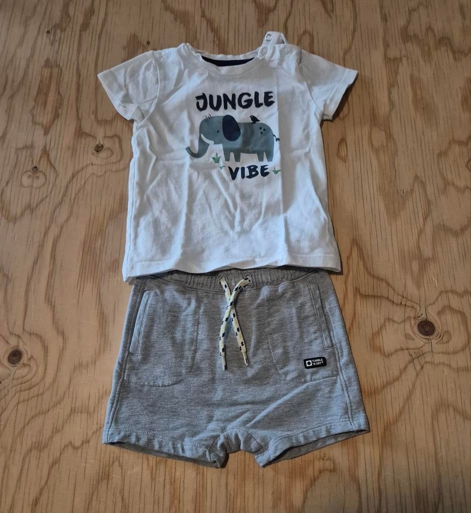Tof setje in wit/grijs met een olifant - Maat 74/80, Kinderen en Baby's, Tumble 'n Dry, Ophalen of Verzenden, Zo goed als nieuw