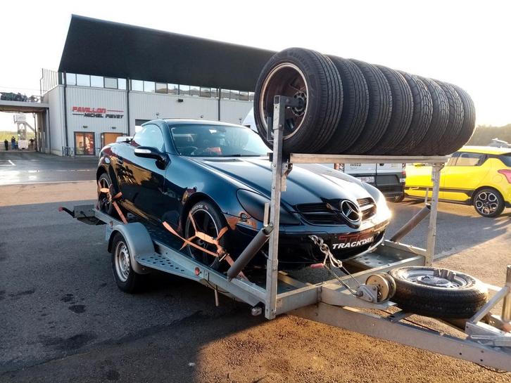 Circuit de circuit à compresseur SLK Mercedes 200, Autos : Divers, Voitures de course