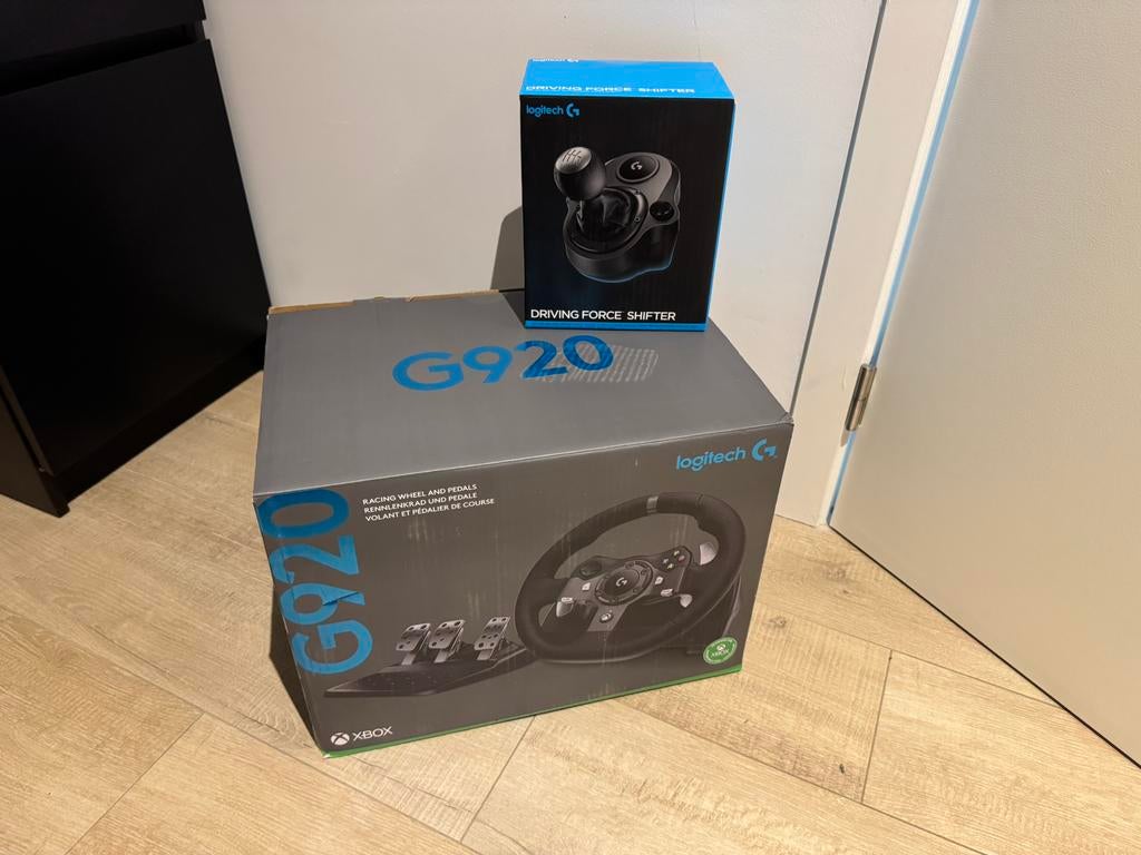 Logitech G920 + Shifter (zo goed als nieuw), Games en Spelcomputers, Ophalen of Verzenden, Zo goed als nieuw