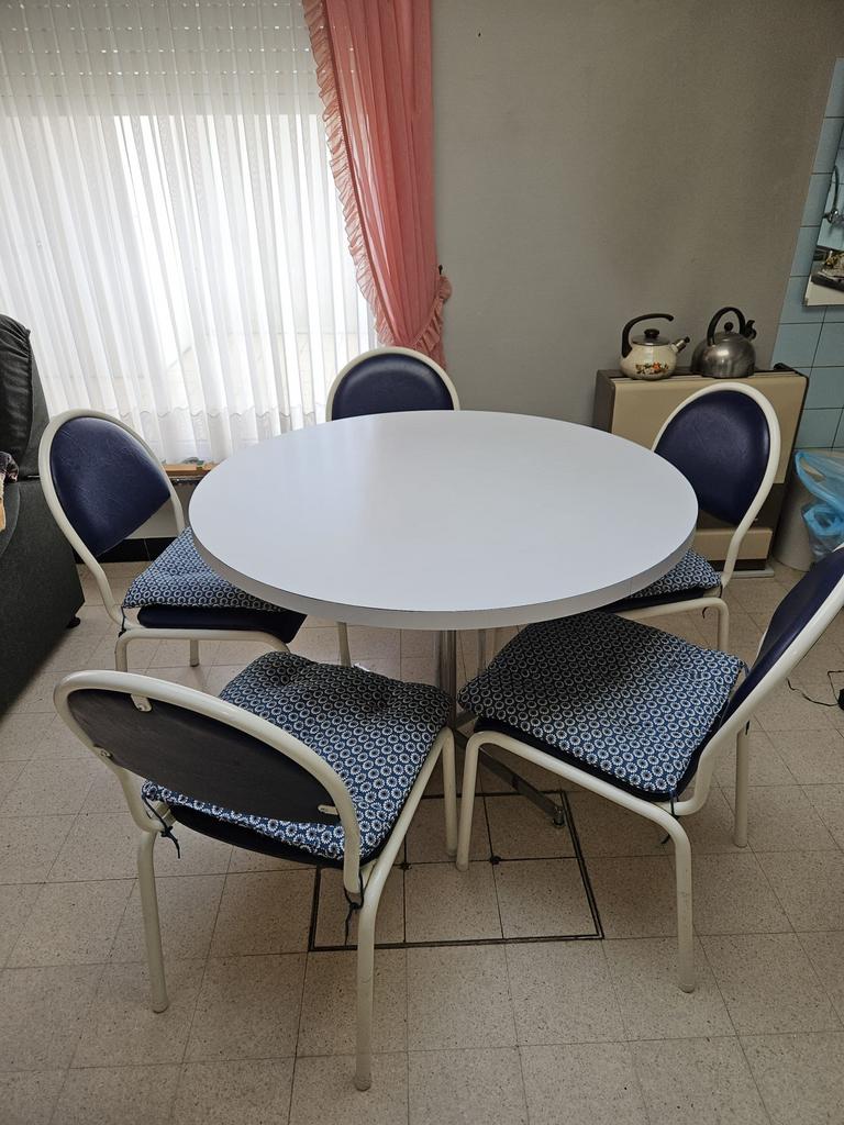 Keukentafel met 6 stoelen in gebruikte staatv, Ophalen, Gebruikt