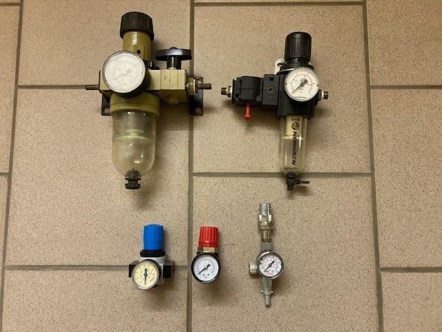 Luchtdrukregelaars, Enlèvement