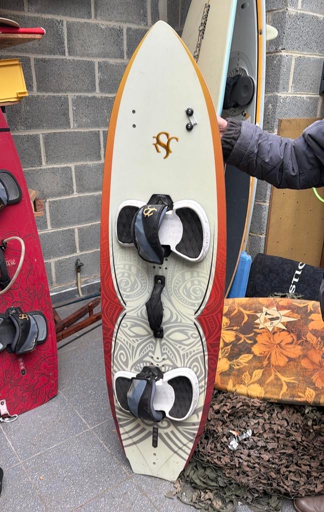 Planche kitesurf RSC pour vagues 146x42, Sports nautiques & Bateaux, Kitesurf, Enlèvement, Utilisé, Planche de kite