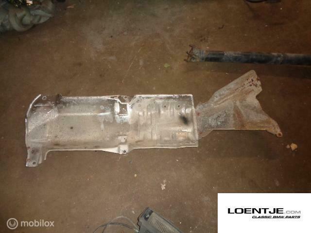 Hitteschild uitlaat BMW 3-serie E30 ('83-'92), Auto-onderdelen, Uitlaatsystemen, BMW, Gebruikt, Ophalen of Verzenden