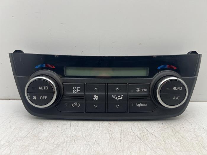 Kachel Bedieningspaneel van een Toyota Rav-4, Gebruikt, -, -, Ophalen of Verzenden