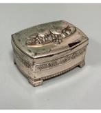 Boîte à bijoux ancienne en métal argenté, boîte à, velours, Enlèvement ou Envoi