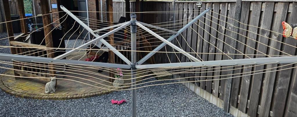 Séchoir rotatif Brabantia
Il s'agit d'un Braban en aluminium, Jardin & Terrasse, Enlèvement ou Envoi, Séchoir