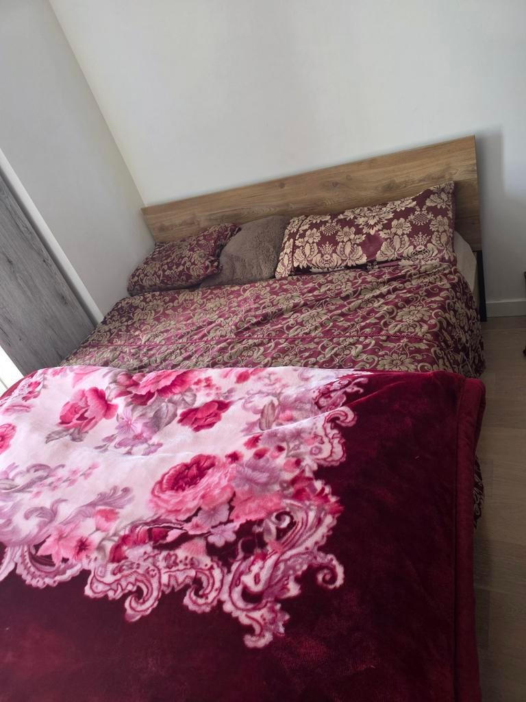 Lit double 1m60 sur 2m, Enlèvement