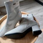 Laarsjes, Ophalen of Verzenden