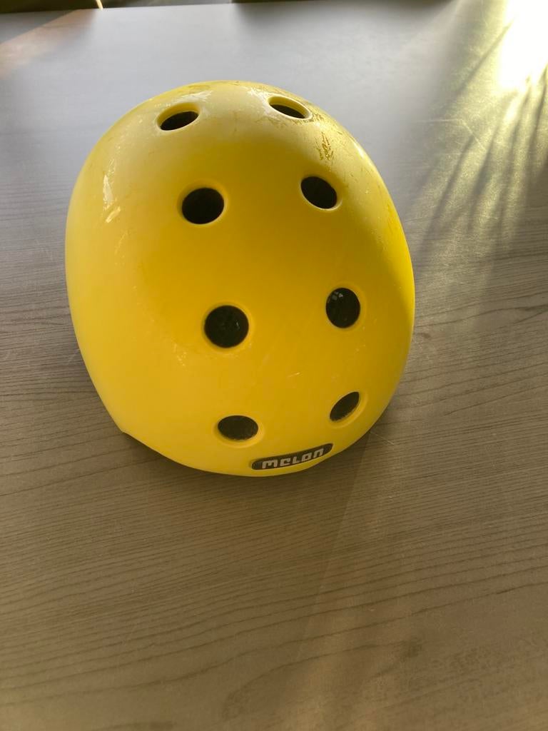 Helm peuter Melon, Ophalen of Verzenden, Zo goed als nieuw, XXS, Jongen of Meisje