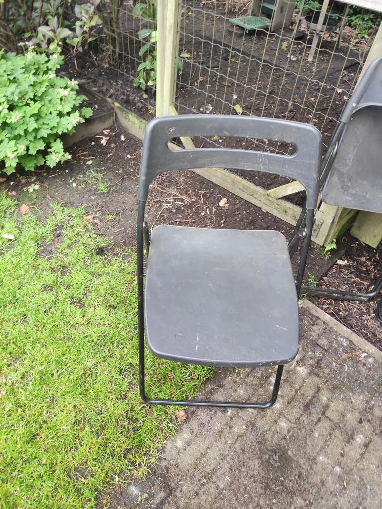 4 klapstoelen zwart Ikea (Nisse), Tuin en Terras, Ophalen