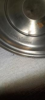 Tinnen eikelpot, Ophalen