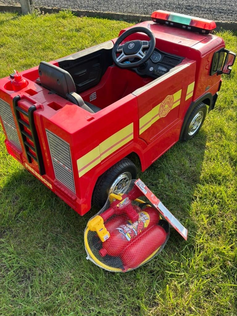 Elektrische kinderauto brandweer, Ophalen, Zo goed als nieuw