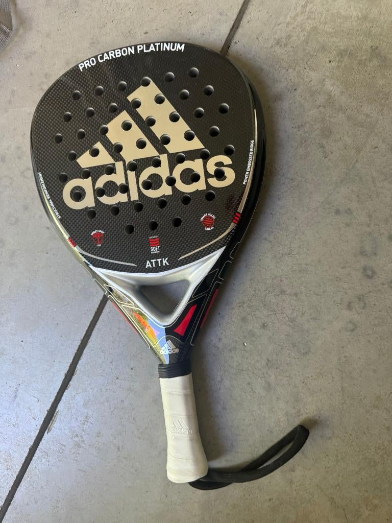 Adidas pro carbon platinum padel racket, Sports & Fitness, Padel, Enlèvement, Comme neuf, Raquette de padel
