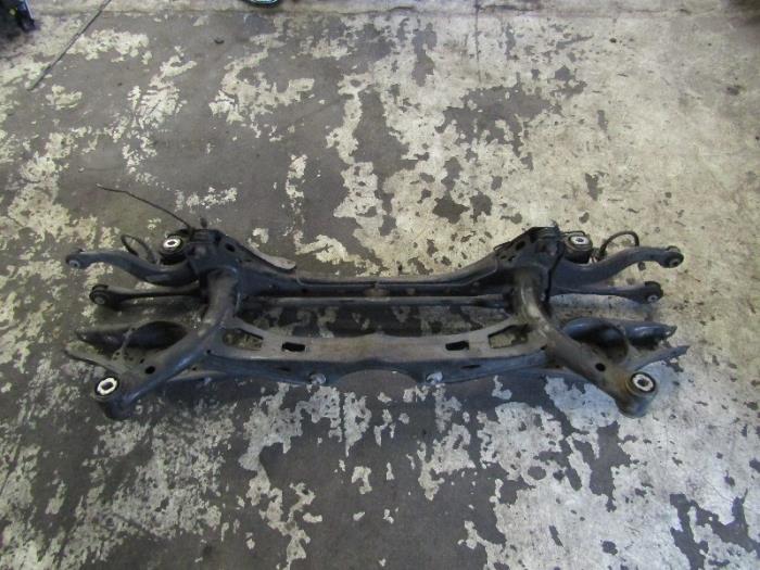 Subframe van een Volkswagen Passat, Gebruikt, -, Volkswagen, -