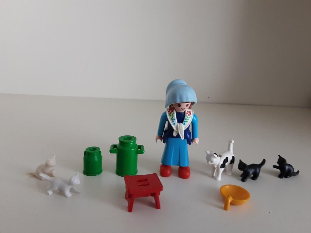 PLaymobil vrouw en poezen, Kinderen en Baby's, Speelgoed | Playmobil, Zo goed als nieuw, Complete set, Ophalen of Verzenden