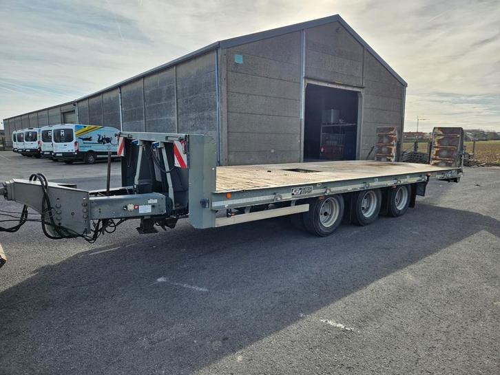 Chargeuse/remorque surbaissée Gheysen et transport, Articles professionnels, Machines & Construction | Abris de chantier & Conteneurs