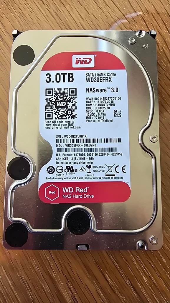 2x Western Digital WD30EFRX 3Tb NAS harddisk, Computers en Software, Ophalen of Verzenden, Gebruikt