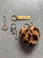 4 sleutelhangers, Enlèvement ou Envoi, Comme neuf