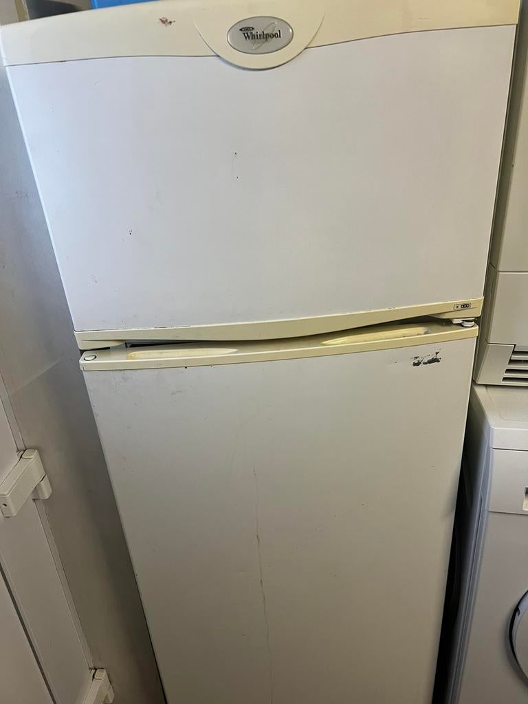 Koelkast met diepvries te koop- in goede staat, Elektronische apparatuur, Koelkasten en IJskasten, Ophalen, Gebruikt, 100 tot 150 liter